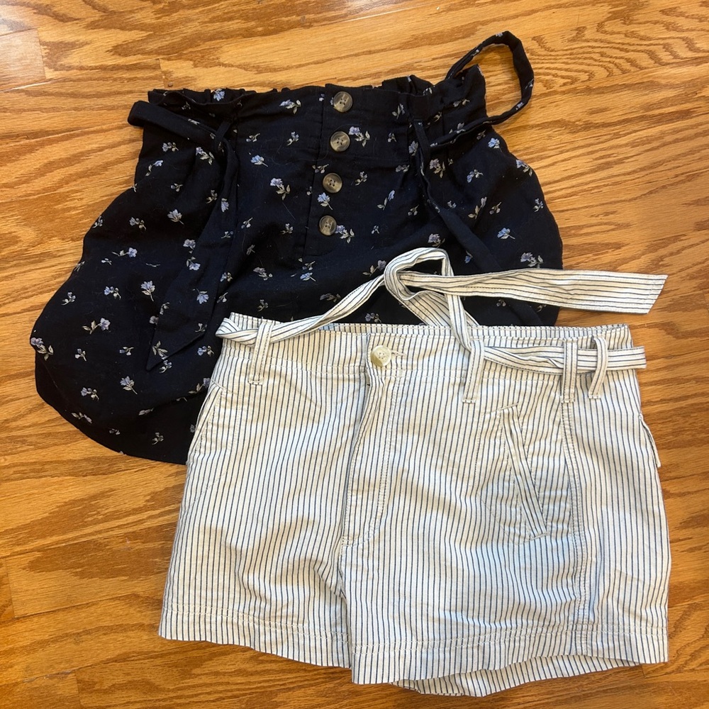 American Eagle Paper bag Skirt/Short Lot - size 4